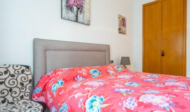 Resale - Apartment / flat - Torrevieja - Centro