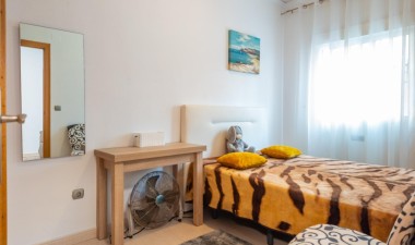 Resale - Apartment / flat - Torrevieja - Centro