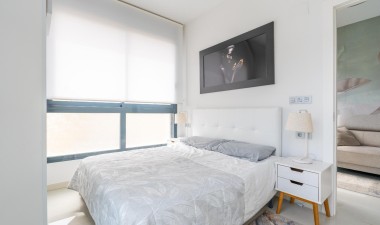 Resale - Apartment / flat - Torrevieja - Estacion De Autobuses