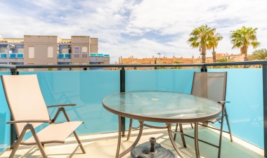 Resale - Apartment / flat - Torrevieja - Estacion De Autobuses