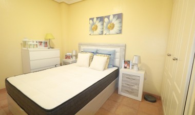 Resale - Apartment / flat - Torrevieja - Acequion