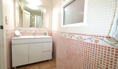 Resale - Apartment / flat - Torrevieja - Acequion