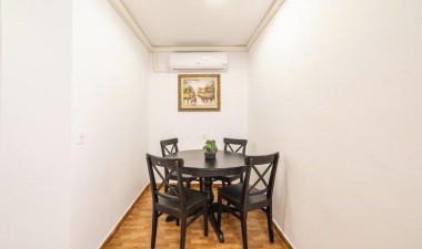 Resale - Apartment / flat - Torrevieja - La Mata