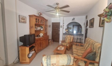 Resale - Apartment / flat - Torrevieja - La veleta