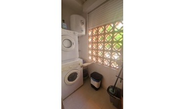 Resale - Apartment / flat - Torrevieja - La veleta