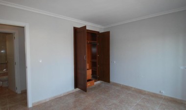 Resale - Villa - Torrevieja - La Siesta - El Salado - Torreta