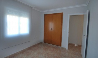 Resale - Villa - Torrevieja - La Siesta - El Salado - Torreta