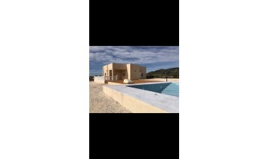 Resale - Villa - Pinoso - Inland