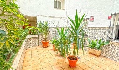 Resale - Apartment / flat - Torrevieja - Costa Blanca