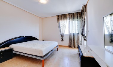 Reventa - Villa - Los Montesinos - La Herrada