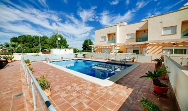 Reventa - Villa - Los Montesinos - La Herrada