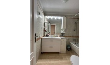 Resale - Apartment / flat - Torrevieja - Playa del Cura