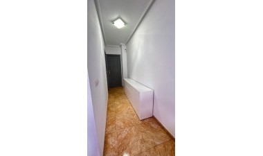 Resale - Apartment / flat - Torrevieja - Centro