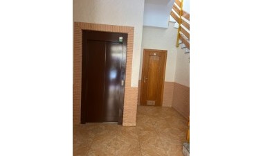 Resale - Apartment / flat - Torrevieja - Centro