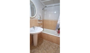 Resale - Apartment / flat - Torrevieja - Acequion