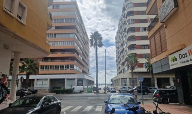 Resale - Apartment / flat - Torrevieja - Acequion