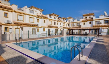 Resale - Town House - Torrevieja - Aguas Nuevas 2