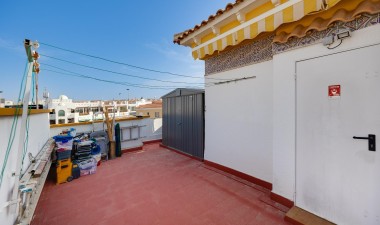 Resale - Town House - Torrevieja - Aguas Nuevas 2