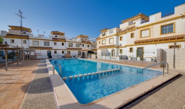 Resale - Town House - Torrevieja - Aguas Nuevas 2