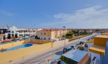 Resale - Town House - Torrevieja - Aguas Nuevas 2