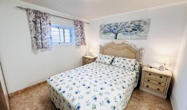 Resale - Villa - La Siesta - Costa Blanca