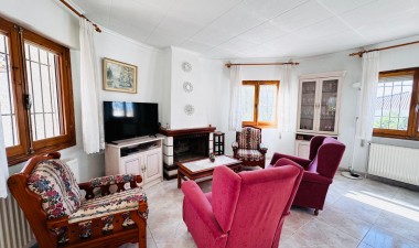 Resale - Villa - La Siesta - Costa Blanca