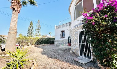 Resale - Villa - La Siesta - Costa Blanca