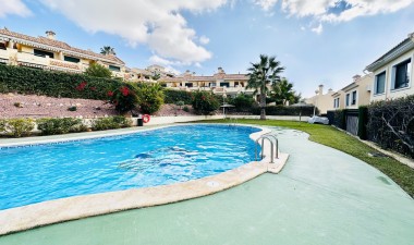 Resale - Bungalow - Orihuela Costa - Villamartín