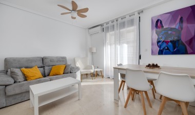 Resale - Apartment / flat - Torrevieja - Playa del Cura