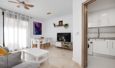 Resale - Apartment / flat - Torrevieja - Playa del Cura