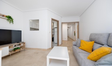 Resale - Apartment / flat - Torrevieja - Playa del Cura