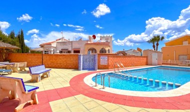 Resale - Villa - Orihuela Costa - Costa Blanca