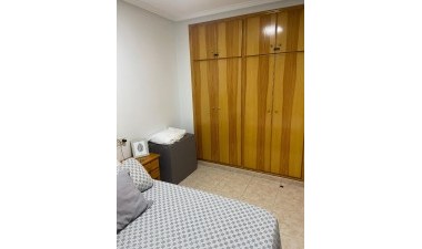 Resale - Apartment / flat - Torrevieja - Playa de los Locos