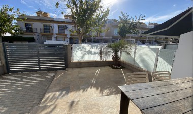 Resale - Bungalow - Pilar de la Horadada - Costa Blanca