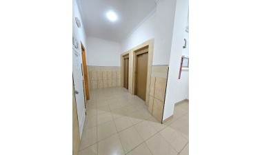 Resale - Apartment / flat - Torrevieja - Centro