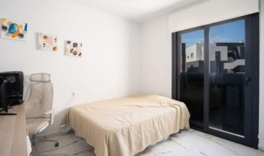 Resale - Apartment / flat - Orihuela Costa - La Florida