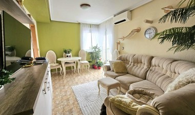 Resale - Apartment / flat - Torrevieja - Parque las naciones