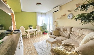 Resale - Apartment / flat - Torrevieja - Parque las naciones