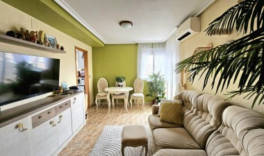 Resale - Apartment / flat - Torrevieja - Parque las naciones