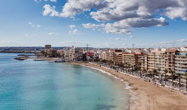 Resale - Apartment / flat - Torrevieja - Parque las naciones