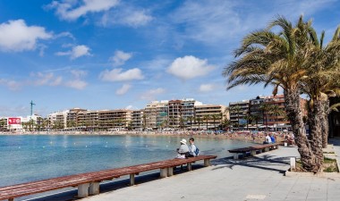 Resale - Apartment / flat - Torrevieja - Centro