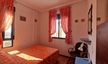 Resale - Bungalow - Torrevieja - Aguas nuevas 1