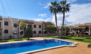 Resale - Bungalow - Torrevieja - Aguas nuevas 1