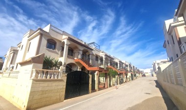 Resale - Bungalow - Torrevieja - Aguas nuevas 1