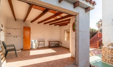 Resale - Villa - Orihuela Costa - Punta Prima