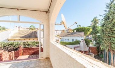 Resale - Villa - Orihuela Costa - Punta Prima