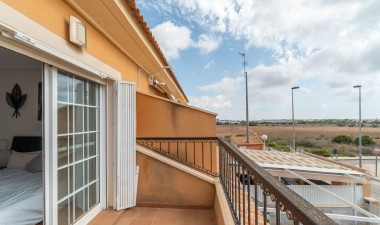 Resale - Bungalow - Orihuela Costa - Los Dolses