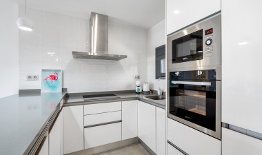 Resale - Apartment / flat - Pilar de la Horadada - Costa Blanca