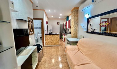 Resale - Apartment / flat - Orihuela Costa - La Zenia