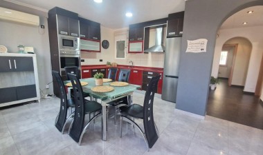 Resale - Villa - Torrevieja - San Luis